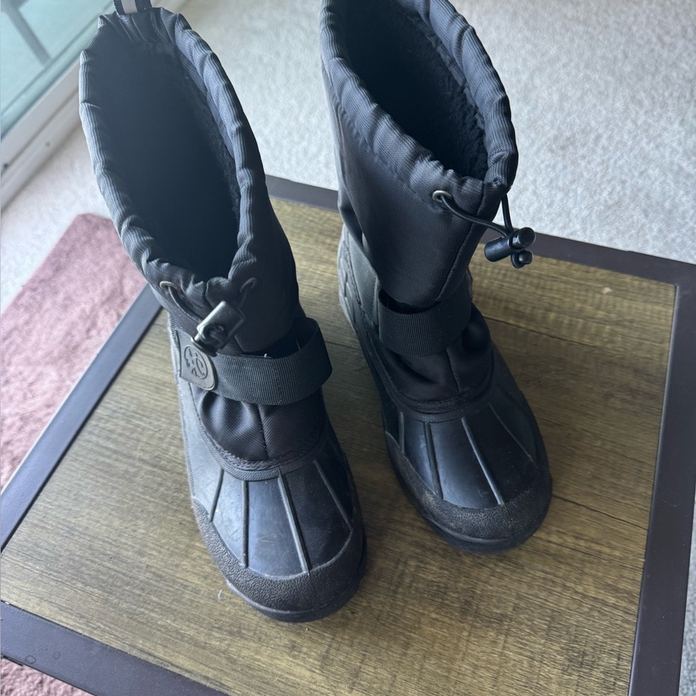 3M Thinsulate Black Kids Snow Boots